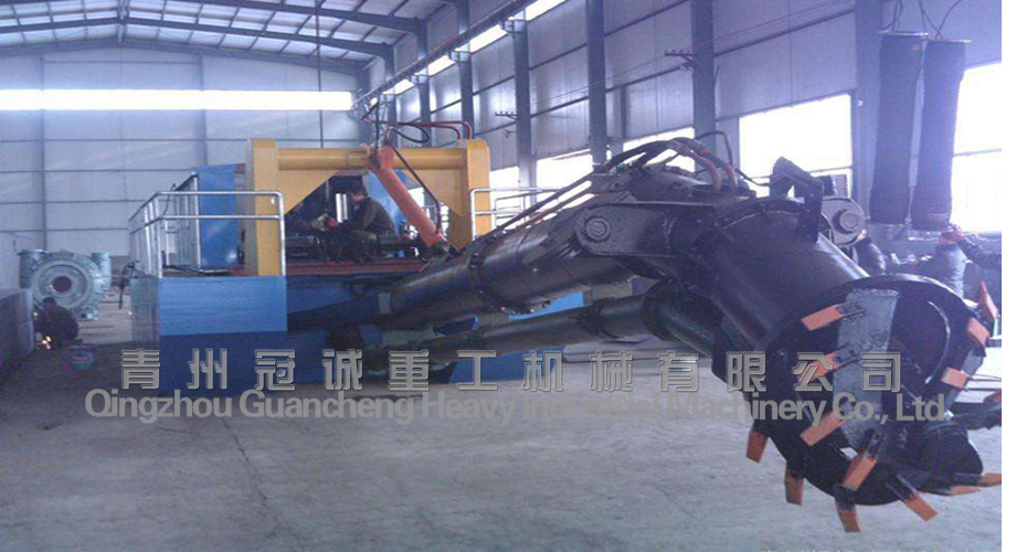 Cutter suction dredger