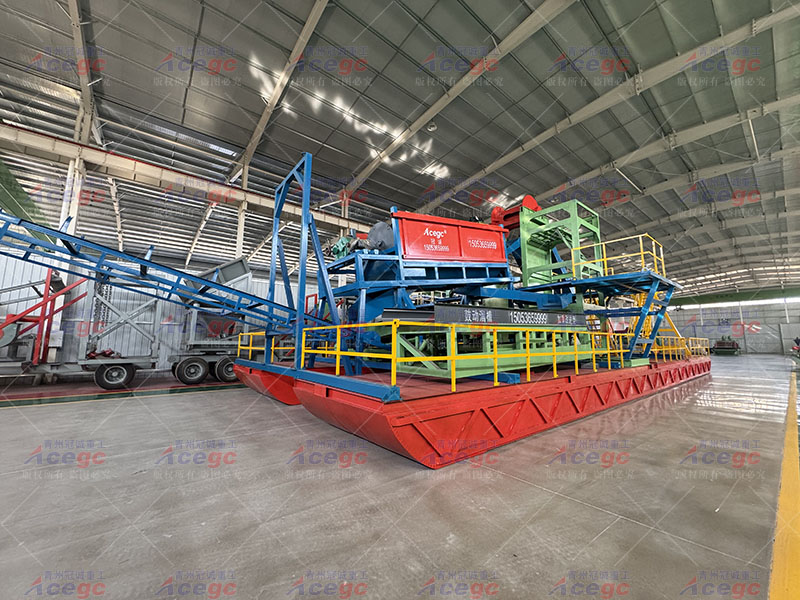 Bucket chain  gold dredger manufacturing in Guancheng