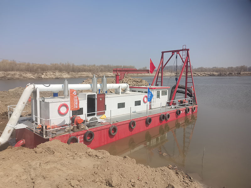Jet suction dredger