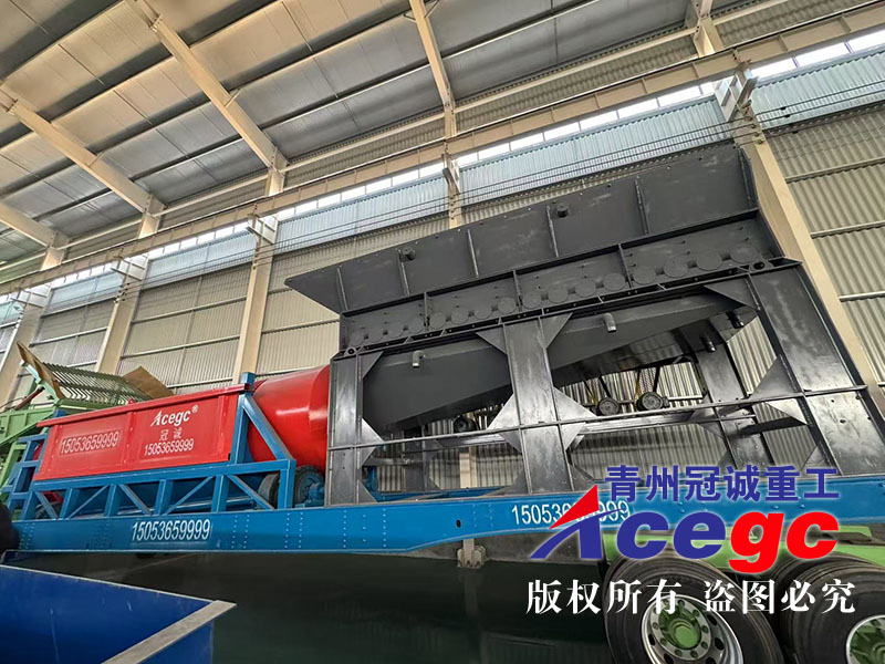 Mini portable,easily transportable trommel screen gold separating car